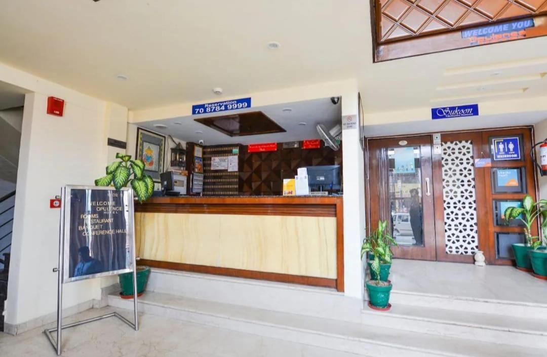 Hotel Opulence Pathānkot 외부 사진